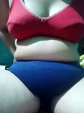 Snapshot of suman_bhabhi001 chatting on May 27, 4:04 pm suman bhabhi001 online show from May 27, 4:04 pm