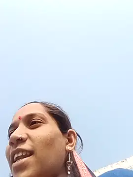 Karishma singh online show from January 11, 8:52 am