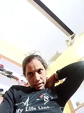 Snapshot of Karishma_singh chatting on January 17, 4:54 pm Karishma singh online show from January 17, 4:54 pm