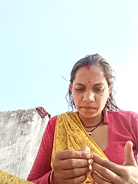 Snapshot of Karishma_singh chatting on January 19, 9:46 am Karishma singh online show from January 19, 9:46 am