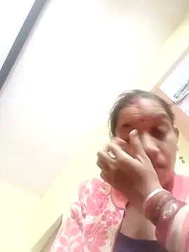 Snapshot of Karishma_singh chatting on February 1, 3:54 pm Karishma singh online show from February 1, 3:54 pm