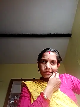 Snapshot of Karishma_singh chatting on February 2, 9:52 am Karishma singh online show from February 2, 9:52 am