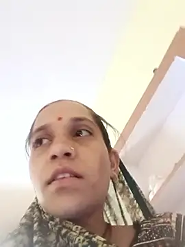 Snapshot of Karishma_singh chatting on February 22, 9:08 am Karishma singh online show from February 22, 9:08 am