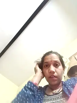 Snapshot of Karishma_singh chatting on February 22, 9:13 pm Karishma singh online show from February 22, 9:13 pm