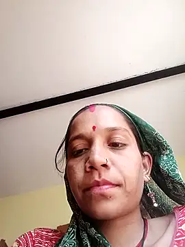 Snapshot of Karishma_singh chatting on March 1, 9:55 am Karishma singh online show from March 1, 9:55 am