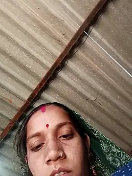 Snapshot of Karishma_singh chatting on March 2, 3:09 am Karishma singh online show from March 2, 3:09 am