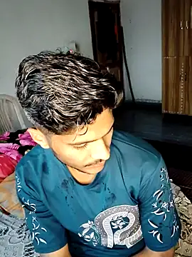 Snapshot of xrealcam699 chatting on February 24, 10:02 am xrealcam699 online show from February 24, 10:02 am