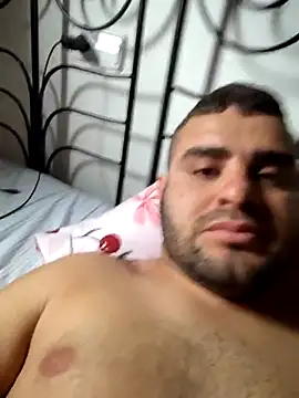 Snapshot of Ricardosafadocassdo chatting on April 12, 2:22 pm Ricardosafadocassdo online show from April 12, 2:22 pm