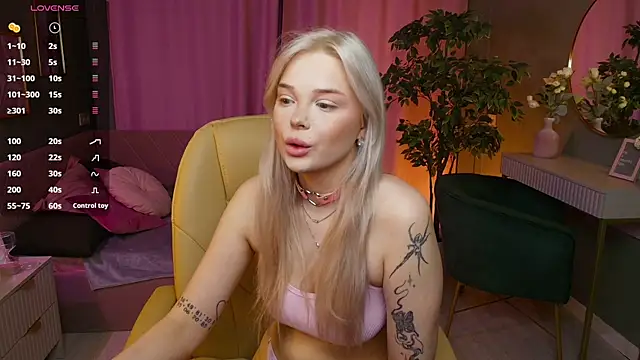 Leslie Caronn online show from April 22, 7:33 am