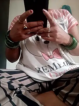 ritu7755 online show from April 15, 2:40 am