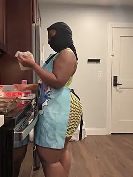 Ghoulsnooze 19 online show from January 6, 7:50 pm