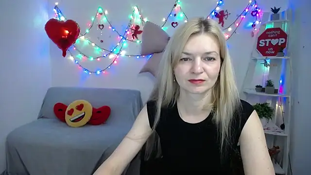 Snapshot of MelissaTyler chatting on February 6, 2:53 pm MelissaTyler online show from February 6, 2:53 pm