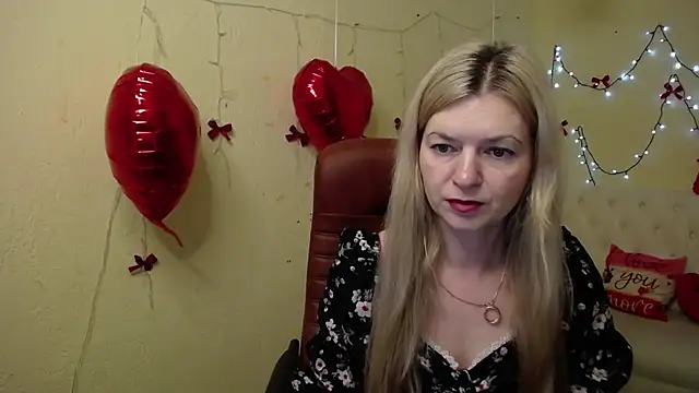Snapshot of MelissaTyler chatting on February 17, 1:29 pm MelissaTyler online show from February 17, 1:29 pm