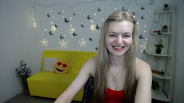 Snapshot of MelissaTyler chatting on March 3, 12:11 pm MelissaTyler online show from March 3, 12:11 pm