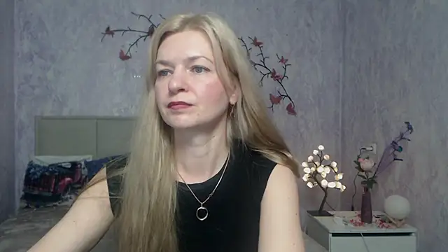 Snapshot of MelissaTyler chatting on March 7, 8:00 am MelissaTyler online show from March 7, 8:00 am