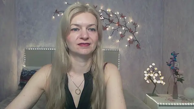 Snapshot of MelissaTyler chatting on March 8, 6:28 am MelissaTyler online show from March 8, 6:28 am