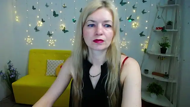 Snapshot of MelissaTyler chatting on March 22, 6:28 am MelissaTyler online show from March 22, 6:28 am