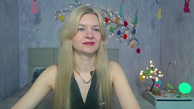 Snapshot of MelissaTyler chatting on April 4, 5:38 am MelissaTyler online show from April 4, 5:38 am