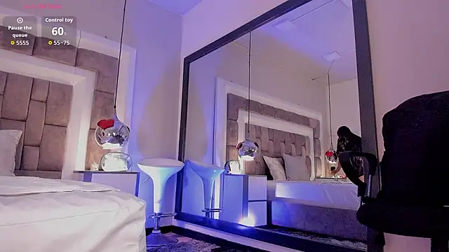 ElenaWatsonn online show from February 27, 8:31 pm