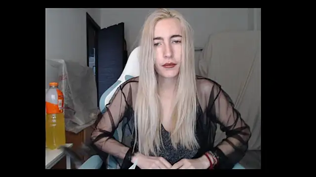 BarbieBlondieGirl online show from March 6, 4:58 pm