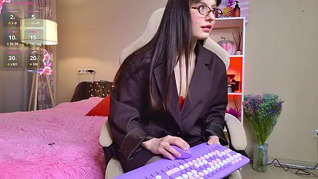 Snapshot of Mirellune chatting on February 27, 8:09 pm Mirellune online show from February 27, 8:09 pm