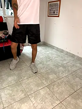 Latin Paisa Boy online show from January 5, 9:18 pm