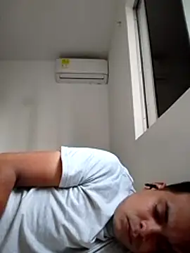Snapshot of soytorres92 chatting on July 28, 11:15 pm soytorres92 online show from July 28, 11:15 pm