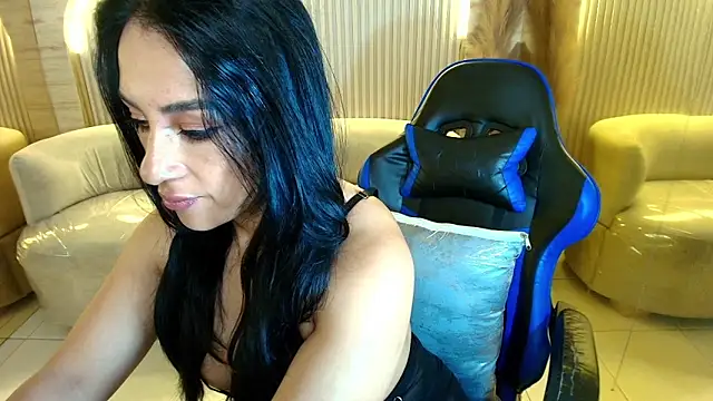 charlotte r  online show from December 23, 3:15 am