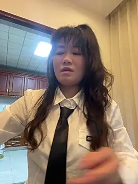 Molly-xiao online show from April 12, 1:21 am