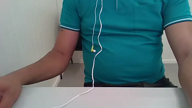 Snapshot of Moreno_Casado_Safado chatting on May 29, 11:52 am Moreno Casado Safado online show from May 29, 11:52 am