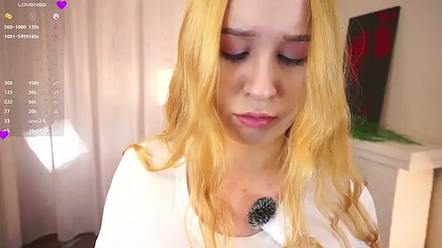 NeliaStarnaud online show from January 11, 5:51 pm