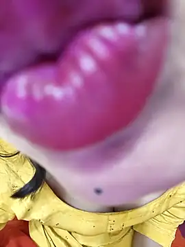 Yours-Zeenat online show from April 17, 4:26 am