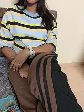 Snapshot of geetanjali_singh chatting on April 8, 6:30 pm geetanjali singh online show from April 8, 6:30 pm