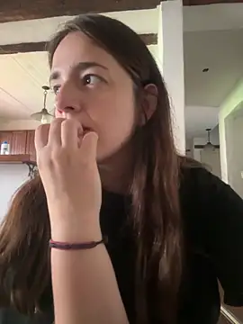 Snapshot of lele202526 chatting on March 7, 2:14 pm lele202526 online show from March 7, 2:14 pm