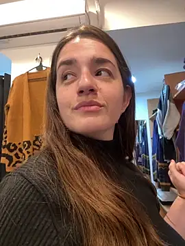 Snapshot of lele202526 chatting on April 10, 6:45 pm lele202526 online show from April 10, 6:45 pm