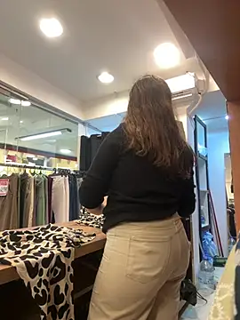 Snapshot of lele202526 chatting on April 14, 6:25 pm lele202526 online show from April 14, 6:25 pm