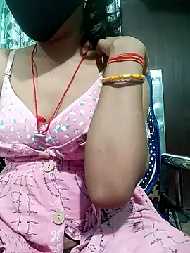 Snapshot of Puja_1230 chatting on June 11, 5:11 pm Puja 1230 online show from June 11, 5:11 pm