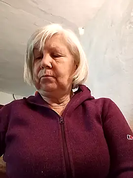 Snapshot of KlaudiaDarling chatting on February 13, 9:16 am KlaudiaDarling online show from February 13, 9:16 am