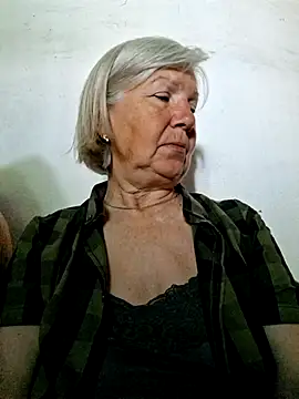 KlaudiaDarling online show from May 29, 5:27 am