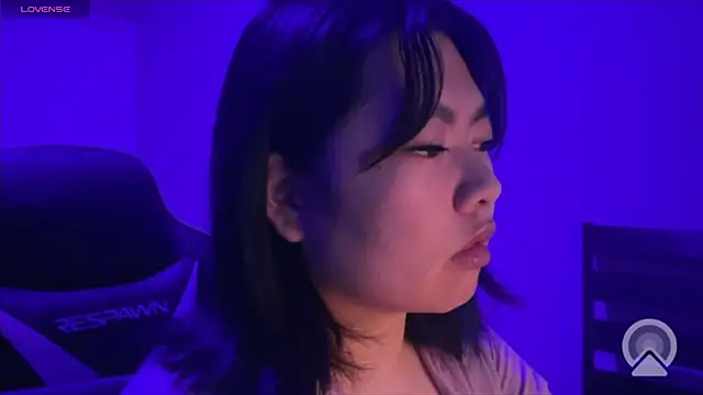 kuromixx444 online show from February 6, 7:02 am