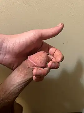 Snapshot of jasons1234 chatting on April 3, 3:43 pm jasons1234 online show from April 3, 3:43 pm