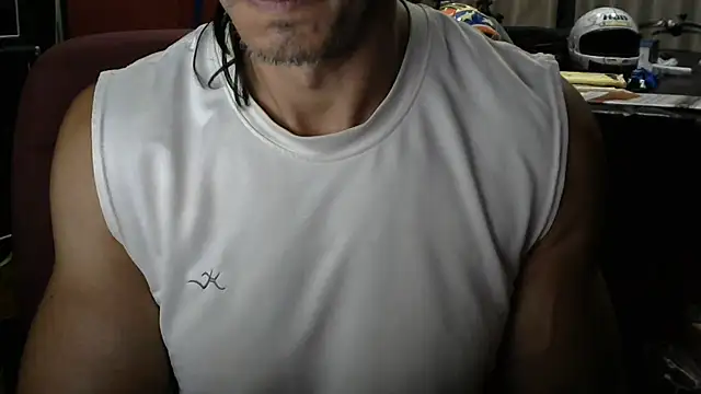 Snapshot of koolchillfun696969 chatting on July 10, 6:50 am koolchillfun696969 online show from July 10, 6:50 am