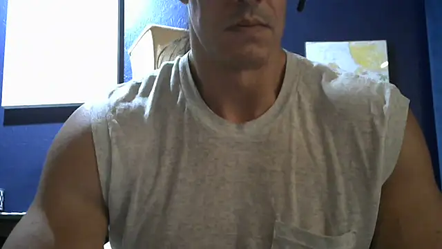 Snapshot of koolchillfun696969 chatting on August 6, 1:07 am koolchillfun696969 online show from August 6, 1:07 am