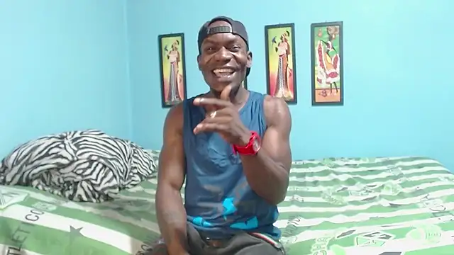 Snapshot of miltonjjakee chatting on January 9, 8:10 pm miltonjjakee online show from January 9, 8:10 pm