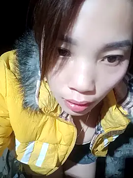 yeutinh00 online show from January 6, 7:01 am