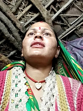 ISUKHD online show from February 1, 4:16 pm