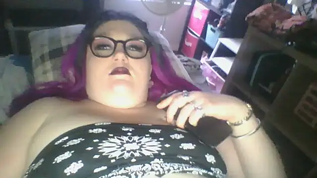 UnpleasantFan156 online show from February 26, 11:15 pm