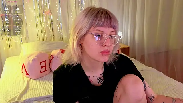 no 1dea online show from April 3, 9:18 am