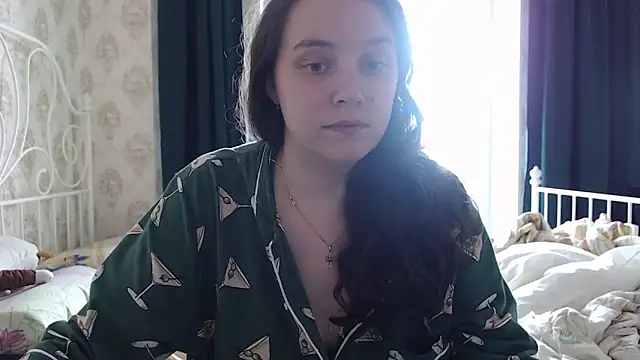 AmazingAllice online show from May 25, 2:23 pm