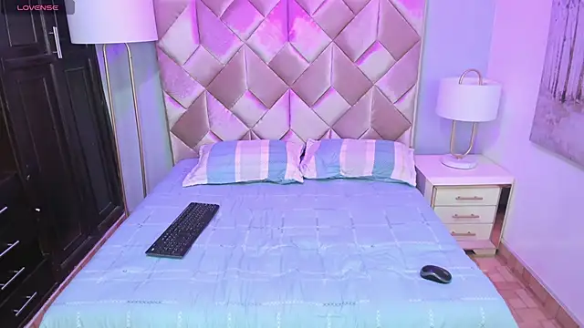 Snapshot of Dante_x06 chatting on January 10, 12:07 pm Dante x06 online show from January 10, 12:07 pm